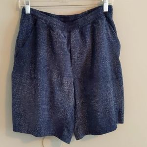 Lululemon Men's Shorts Navy Heathered Gray…